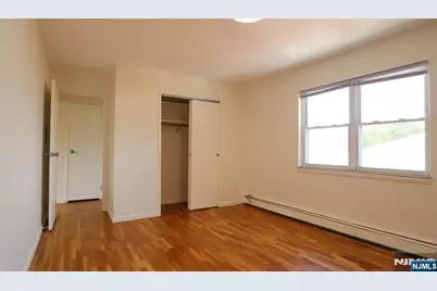 87 W Central Boulevard 7 #7, Palisades Park, NJ 07650 - Photo 7