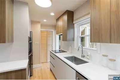 31 Sherman Avenue, Hawthorne, NJ 07506 - Photo 9