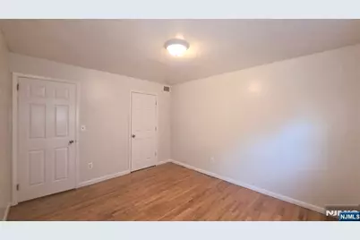 329 Highland Avenue 1st Fl #1st Fl, Palisades Park, NJ 07650 - Photo 9