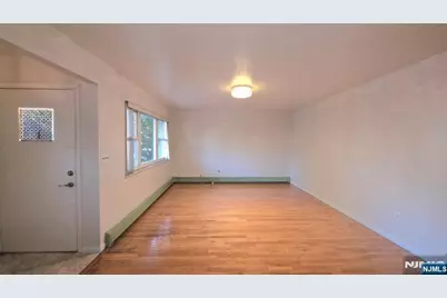 329 Highland Avenue 1st Fl #1st Fl, Palisades Park, NJ 07650 - Photo 3