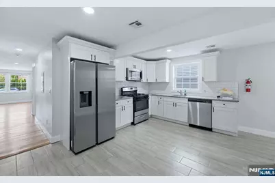 428 Valley Street, Orange, NJ 07050 - Photo 5