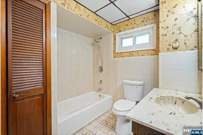 1306 7th Street, North Bergen, NJ 07047 - Photo 19