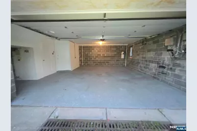 2461 Rossett Street, Fort Lee, NJ 07024 - Photo 23