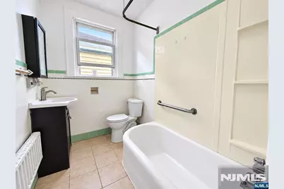 212 John Street, Harrison, NJ 07029 - Photo 15