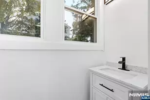 63 Wyckoff Ave, Waldwick, NJ 07463 - Photo 15