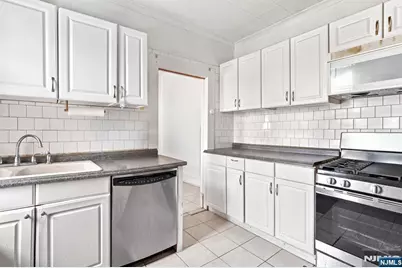 3024 Wood Avenue, Linden, NJ 07036 - Photo 5