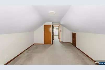 454 Lasalle Avenue, Hasbrouck Heights, NJ 07604 - Photo 15