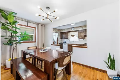 454 Lasalle Avenue, Hasbrouck Heights, NJ 07604 - Photo 7