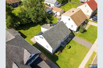 454 Lasalle Avenue, Hasbrouck Heights, NJ 07604 - Photo 3