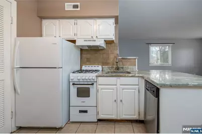 2 Alta Court 1 #1, Vernon, NJ 07462 - Photo 7