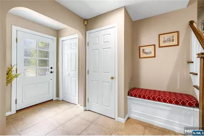 9 Pinehill Drive, Upper Saddle River, NJ 07458 - Photo 5