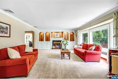 9 Pinehill Drive, Upper Saddle River, NJ 07458 - Photo 13