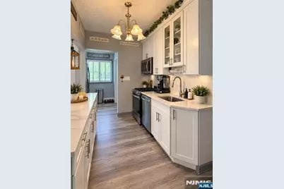 345 Weart Avenue, Lyndhurst Township, NJ 07071 - Photo 13