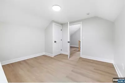 613 Hillcrest Road, Ridgewood, NJ 07450 - Photo 23