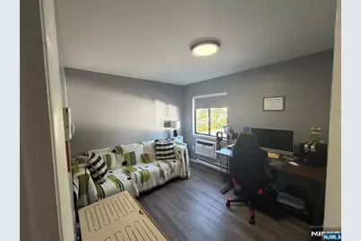 293-307 Main Street 2 #2, Belleville, NJ 07109 - Photo 3