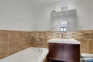 30 John Pl, Bergenfield, NJ 07621 - Photo 11