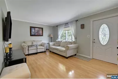 30 John Place, Bergenfield, NJ 07621 - Photo 3