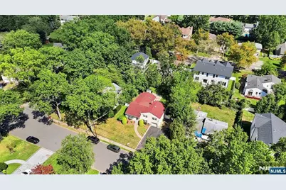 219 Morningside Road, Paramus, NJ 07652 - Photo 27
