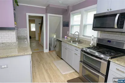 126 Post Avenue, Lyndhurst Township, NJ 07071 - Photo 7