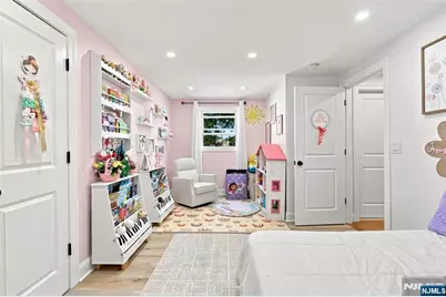 49 Falmouth Avenue, Elmwood Park, NJ 07407 - Photo 27