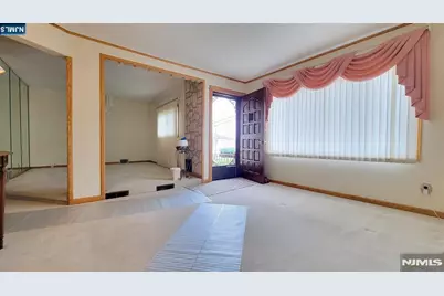 749 Ten Eyck Avenue, Lyndhurst Township, NJ 07071 - Photo 3