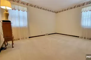 749 Ten Eyck Ave, Lyndhurst Township, NJ 07071 - Photo 9