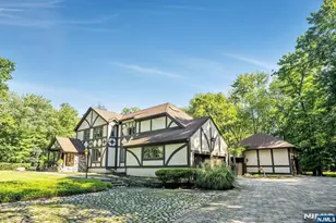40 Mohegan Trail, Saddle River, NJ 07458 - Photo 43