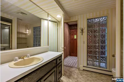 40 Mohegan Trail, Saddle River, NJ 07458 - Photo 21