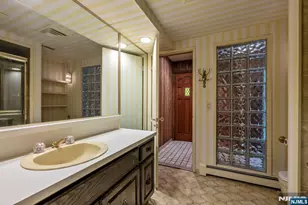 40 Mohegan Trail, Saddle River, NJ 07458 - Photo 21