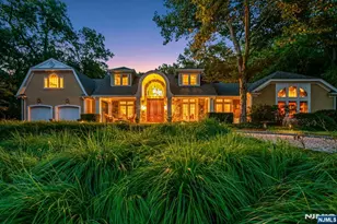 88 Bayberry Dr, Mahwah, NJ 07430 - Photo 1