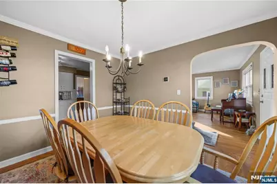 29 Larkspur Lane, Clifton, NJ 07013 - Photo 5