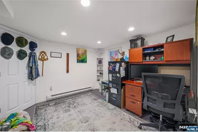 29 Larkspur Lane, Clifton, NJ 07013 - Photo 17