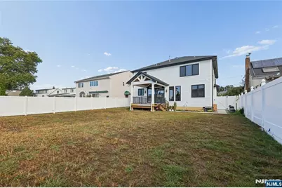130 Danna Way, Saddle Brook Township, NJ 07663 - Photo 43