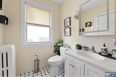 290 Columbia Avenue, Fort Lee, NJ 07024 - Photo 19