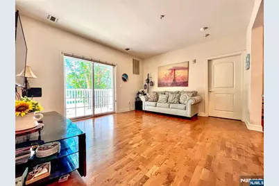 2113 Windsor Park Court #113, Englewood, NJ 07631 - Photo 3