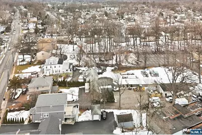 20 N Farview Avenue, Paramus, NJ 07652 - Photo 11