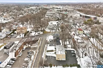 20 N Farview Avenue, Paramus, NJ 07652 - Photo 15