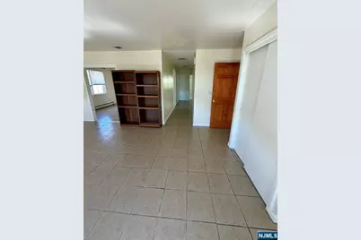 113 Farnham Avenue, Garfield, NJ 07026 - Photo 3