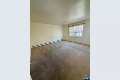 113 Farnham Avenue, Garfield, NJ 07026 - Photo 11