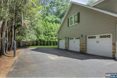 782 Tiffany Avenue, River Vale Township, NJ 07675 - Photo 49