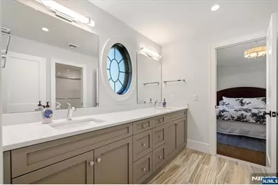 10 Day Avenue, Tenafly, NJ 07670 - Photo 31