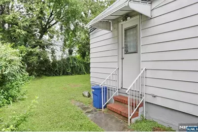 29-31 Linden Street, Lodi, NJ 07644 - Photo 27
