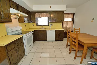 233 8th Street, Palisades Park, NJ 07650 - Photo 7