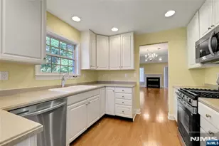 66 Pheasant Run, Old Tappan, NJ 07675 - Photo 13