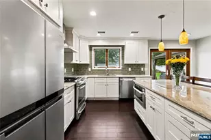 160 Arlington Blvd, North Arlington, NJ 07031 - Photo 15
