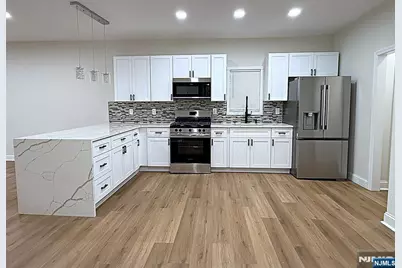 661 Stuyvesant Avenue, Trenton, NJ 08618 - Photo 3