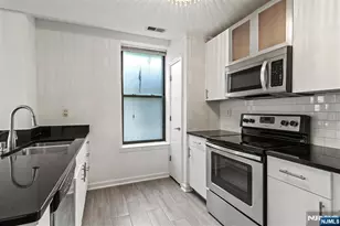 24 Ave At Port Imperial B46, West New York, NJ 07093 - Photo 3