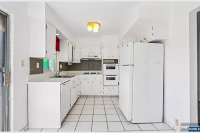 1315 Anderson Avenue 26 #26, Fort Lee, NJ 07024 - Photo 13