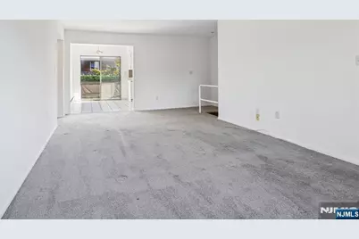 1315 Anderson Avenue 26 #26, Fort Lee, NJ 07024 - Photo 9