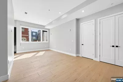 126 De Kalb Avenue 1A #1A, Jersey City, NJ 07306 - Photo 11